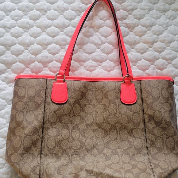 Coach Neon Shoulder tote bag - Picture 8 of 9